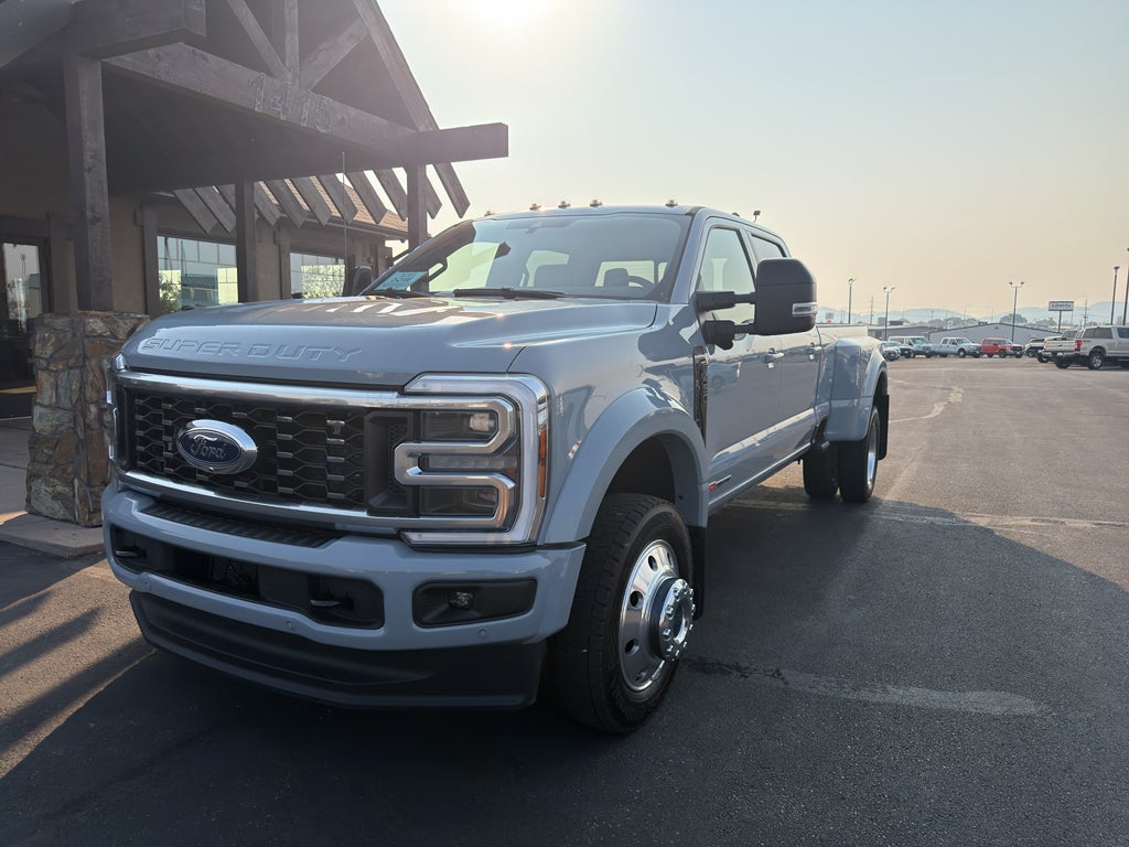 2025 Ford F-450 Platinum