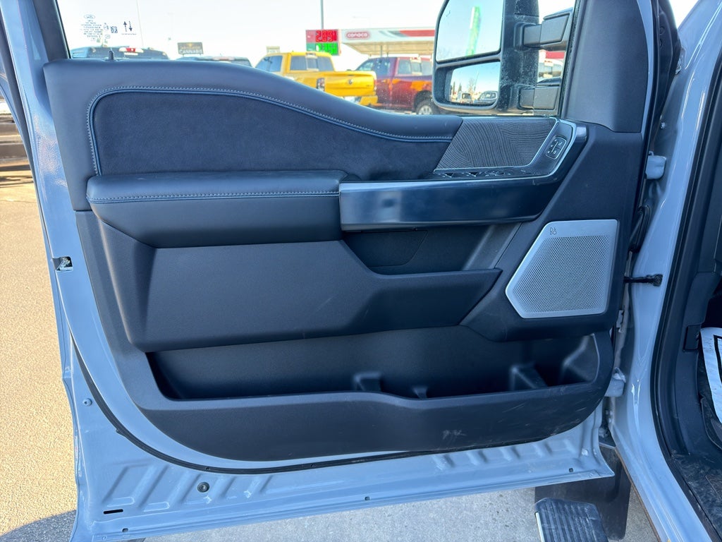 2025 Ford F-450 Platinum