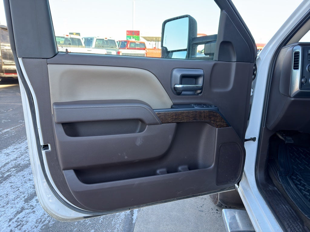 2017 Chevrolet Silverado LT