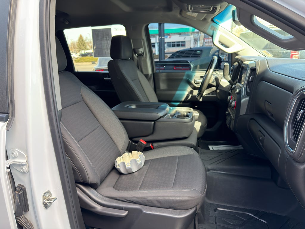 2023 Chevrolet Silverado LT