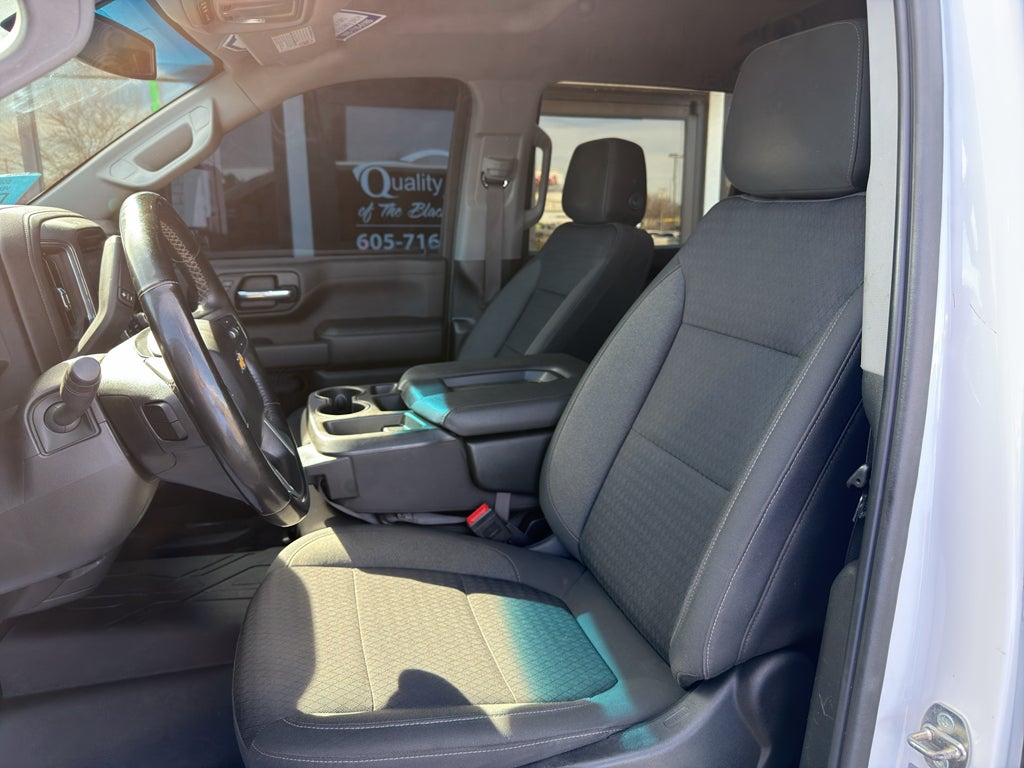 2023 Chevrolet Silverado LT