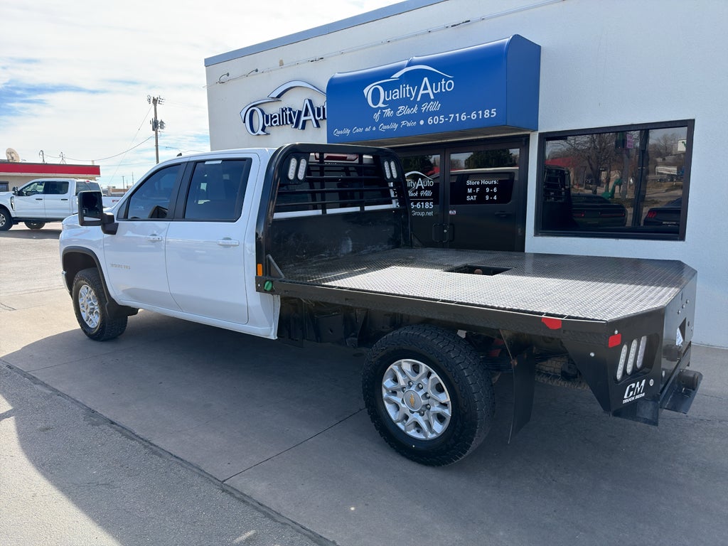 2023 Chevrolet Silverado LT