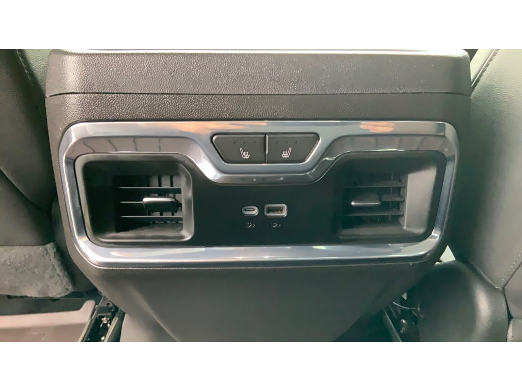 2024 Chevrolet Silverado High Country