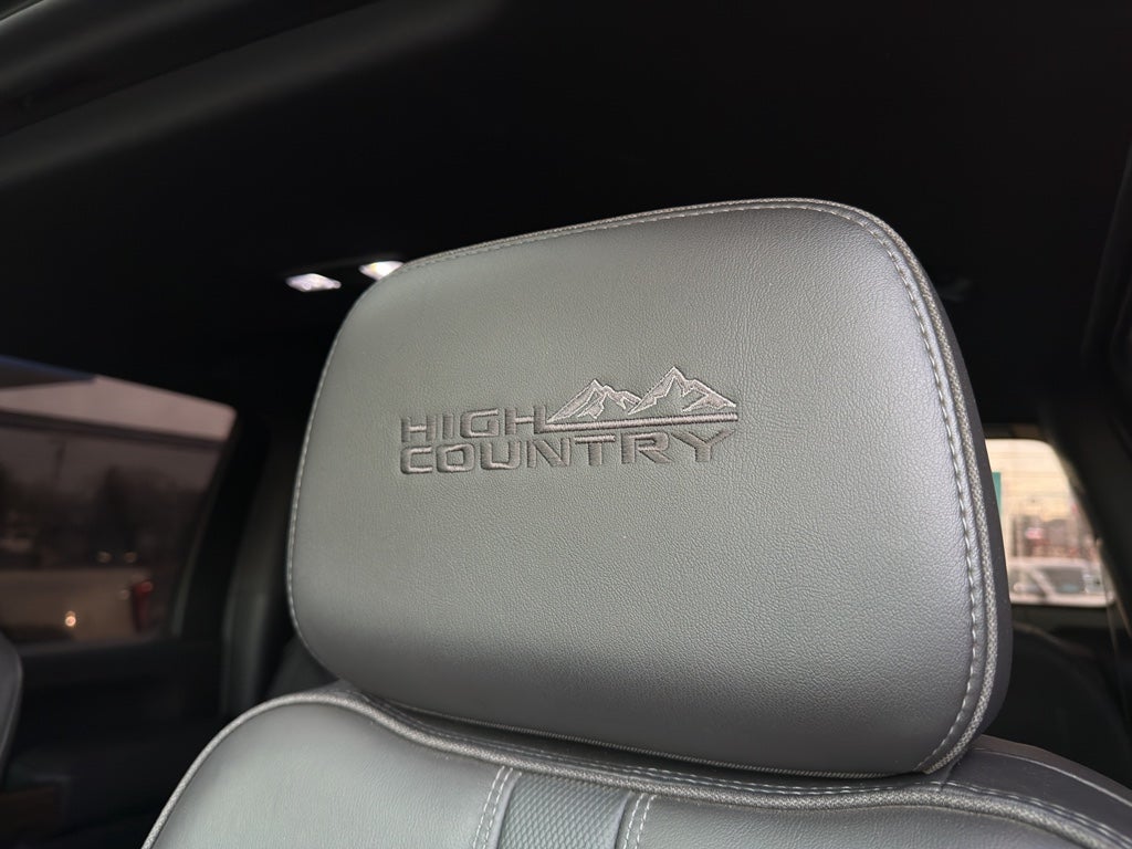 2022 Chevrolet Silverado High Country