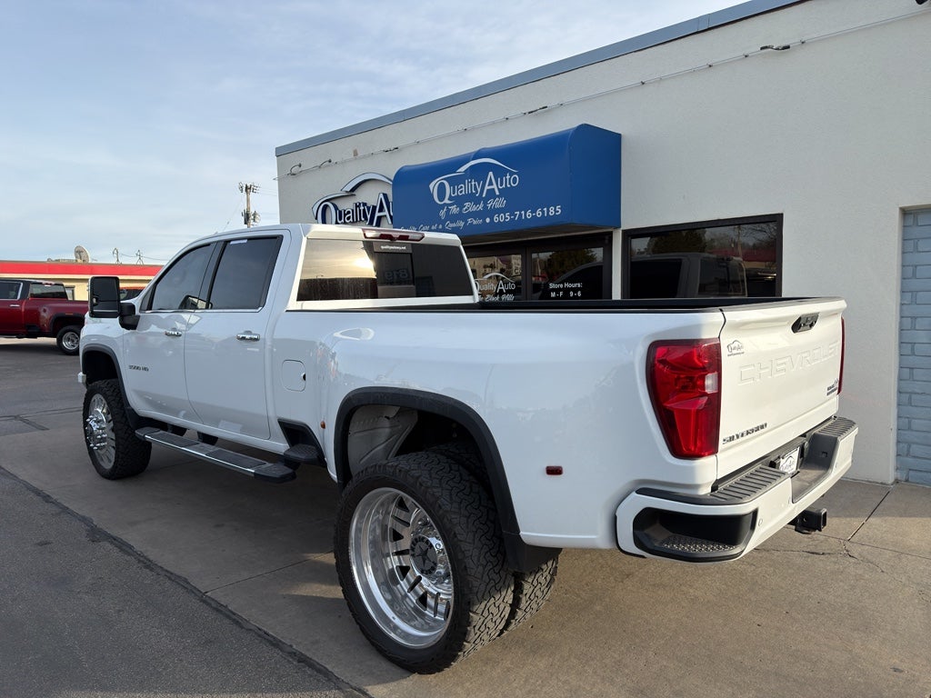 2022 Chevrolet Silverado High Country