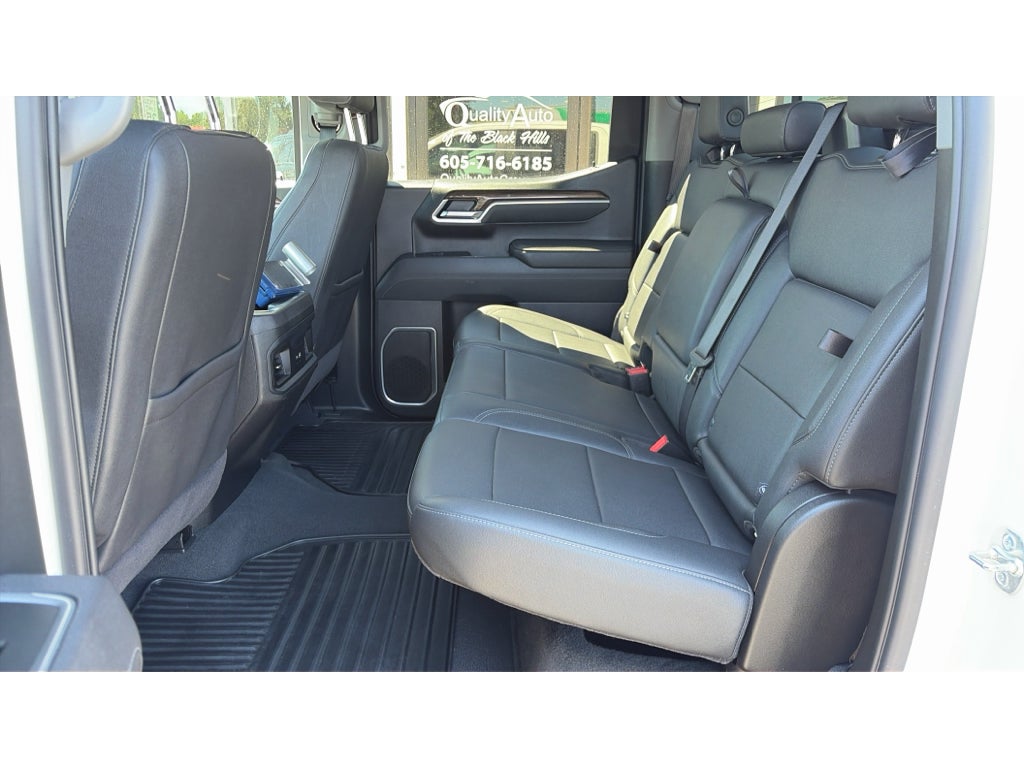 2025 Chevrolet Silverado RST