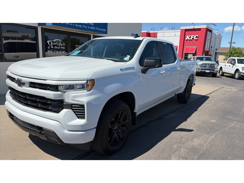 2025 Chevrolet Silverado RST