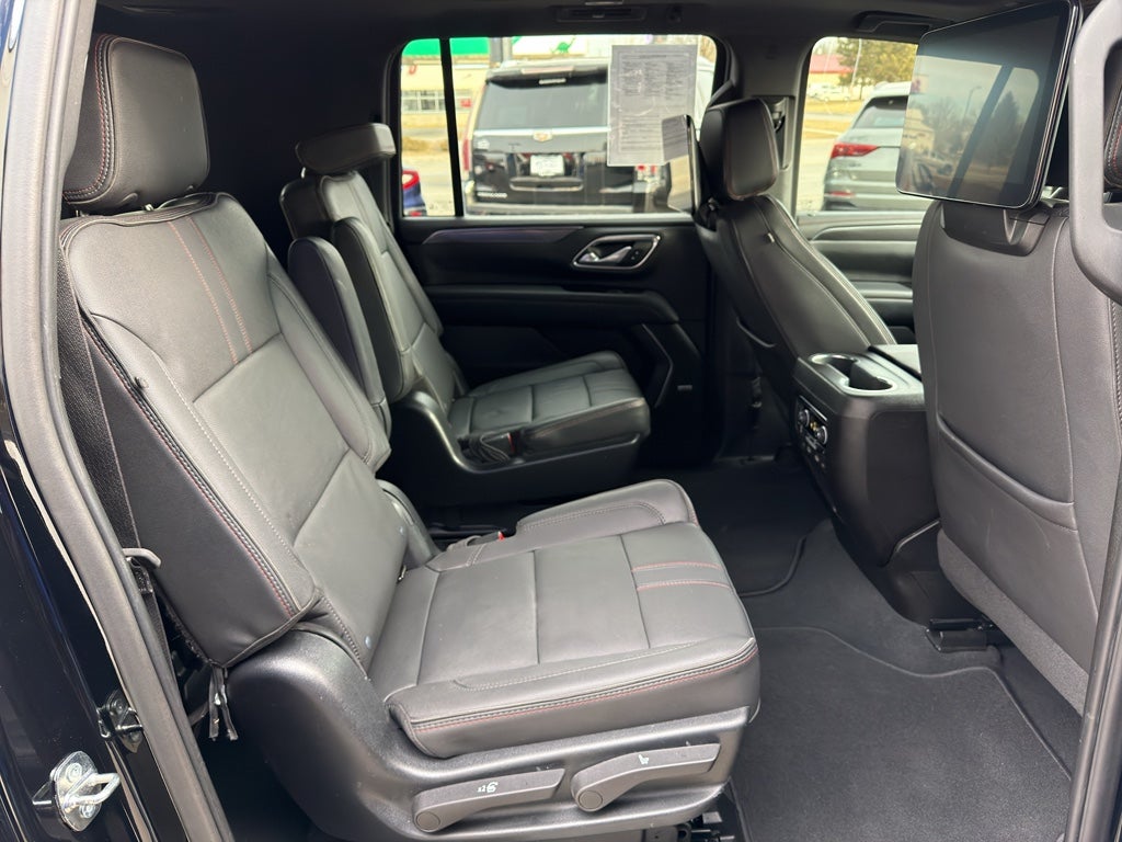 2023 Chevrolet Suburban RST