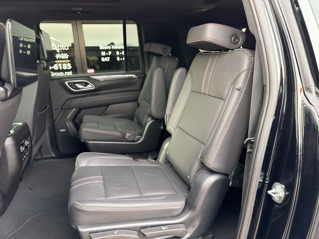 2023 Chevrolet Suburban RST