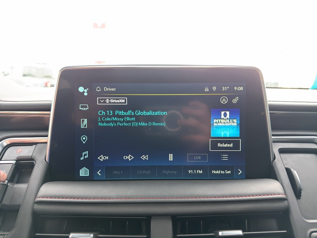 2023 Chevrolet Suburban RST