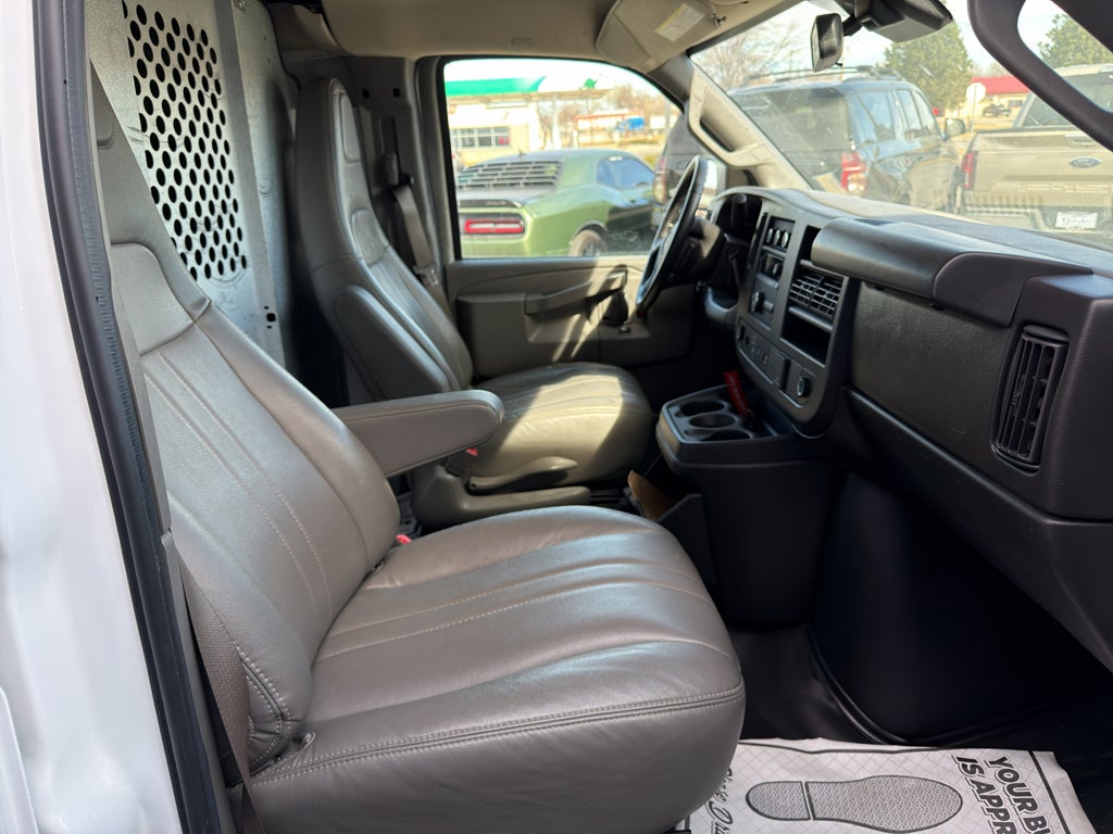 2023 GMC Savana Work Van