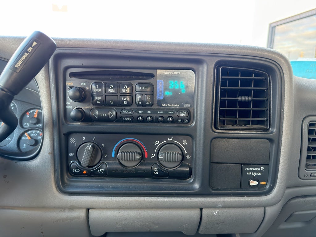 2000 Chevrolet Silverado LS