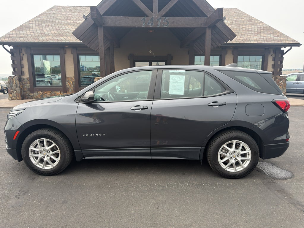 2022 Chevrolet Equinox LS