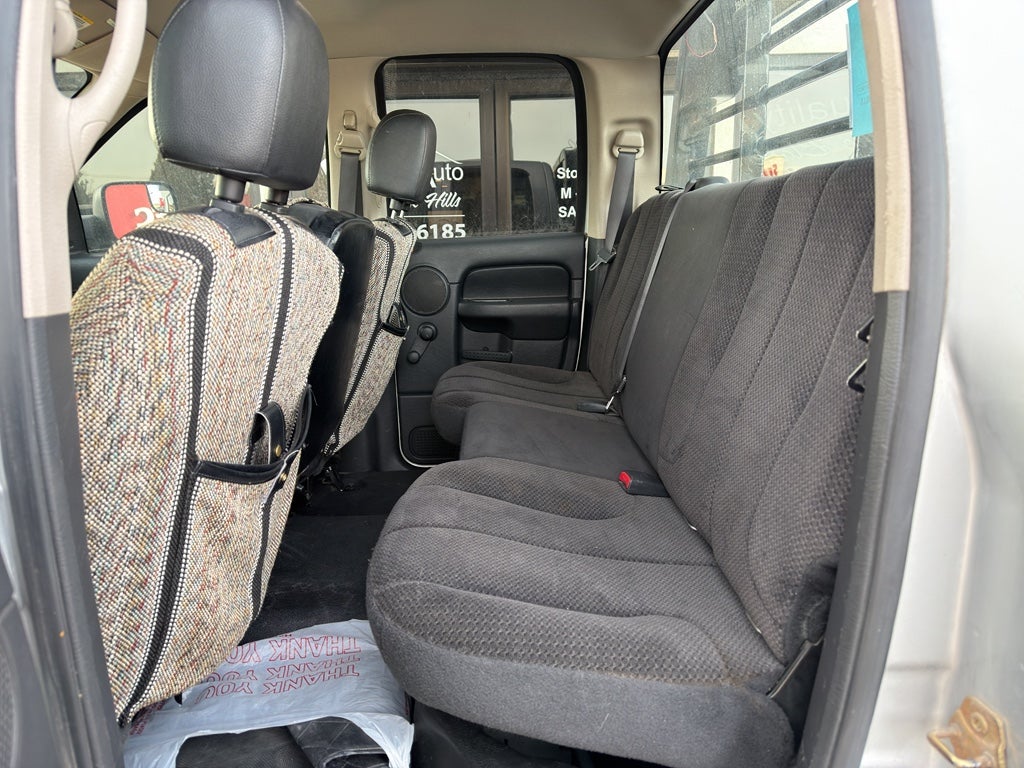 2005 Dodge Ram Pickup Base