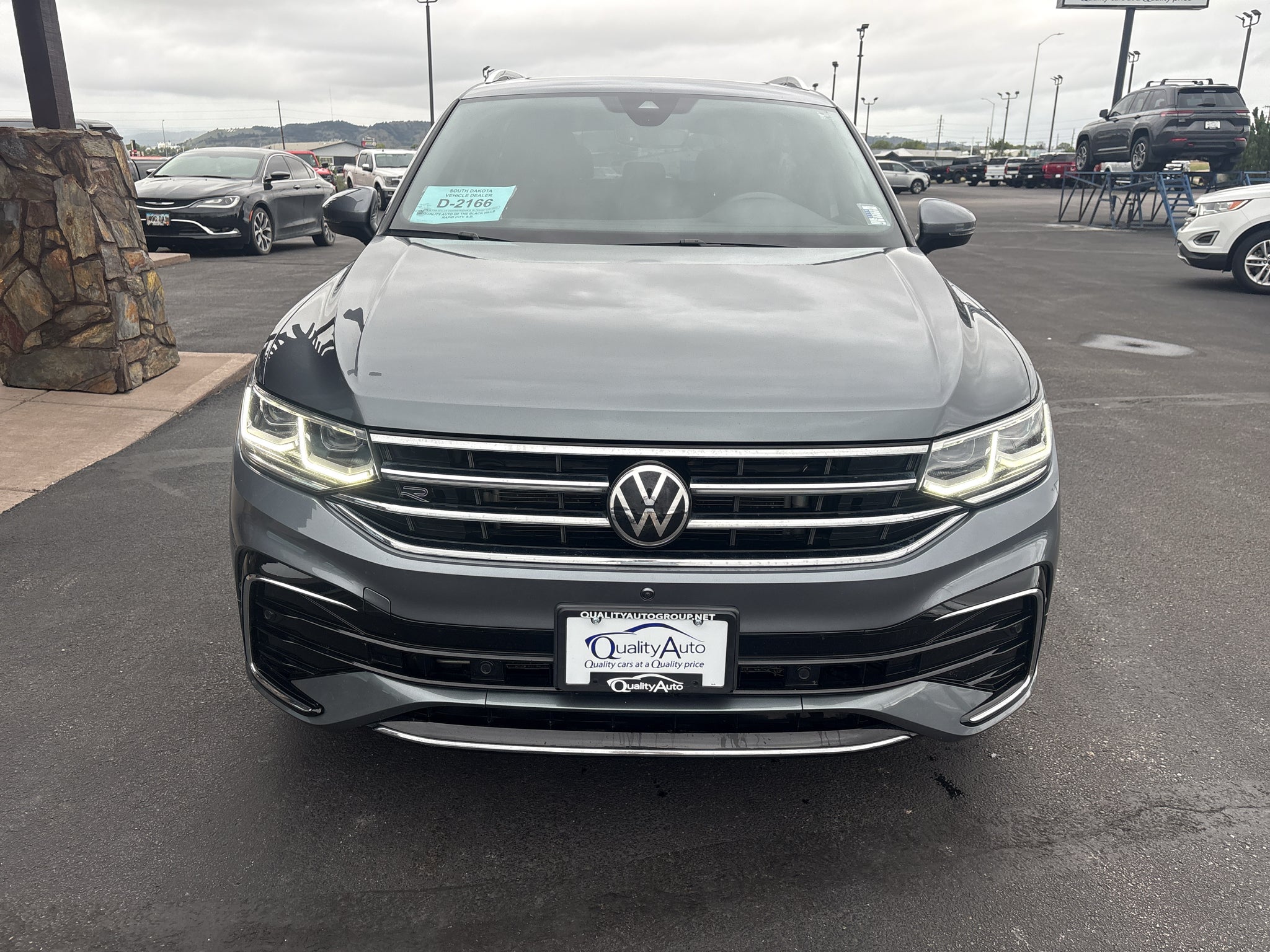 2023 Volkswagen Tiguan SEL R-Line