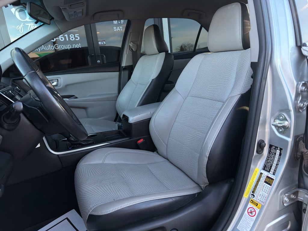 2017 Toyota Camry SE