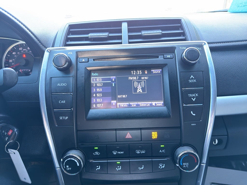 2017 Toyota Camry SE