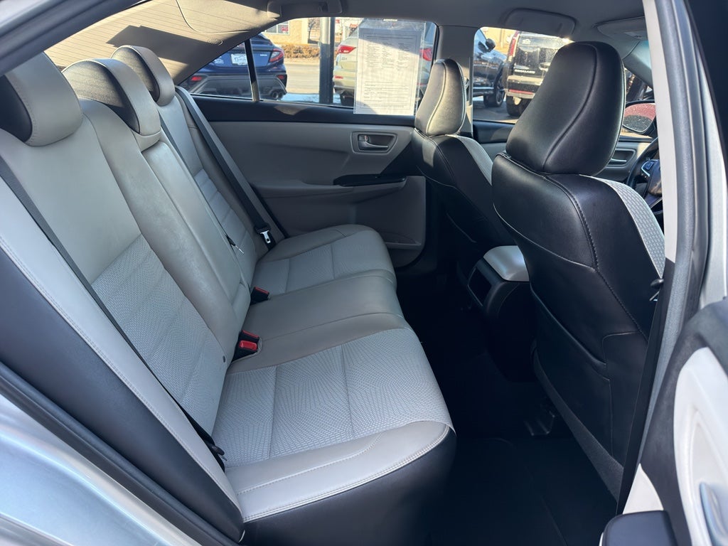 2017 Toyota Camry SE