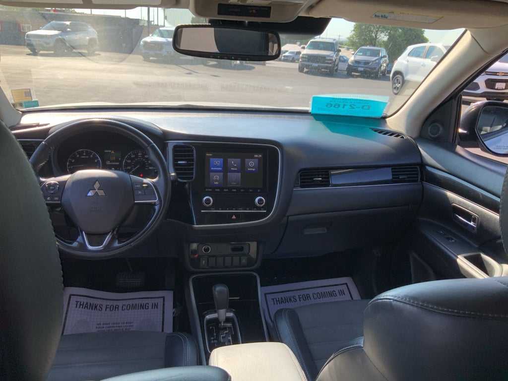 2020 Mitsubishi Outlander SE