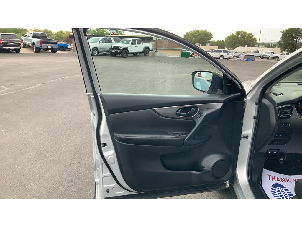 2021 Nissan Rogue Sport SV