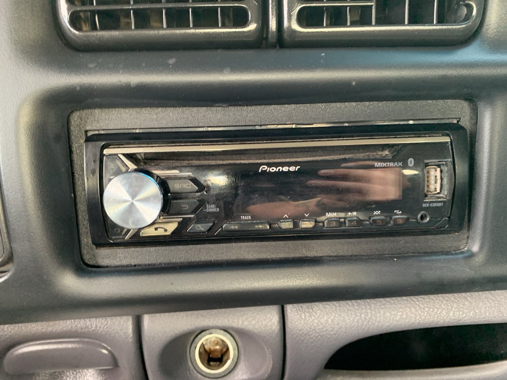 1998 Dodge Ram Pickup Base