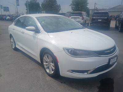 2016 Chrysler 200 Limited
