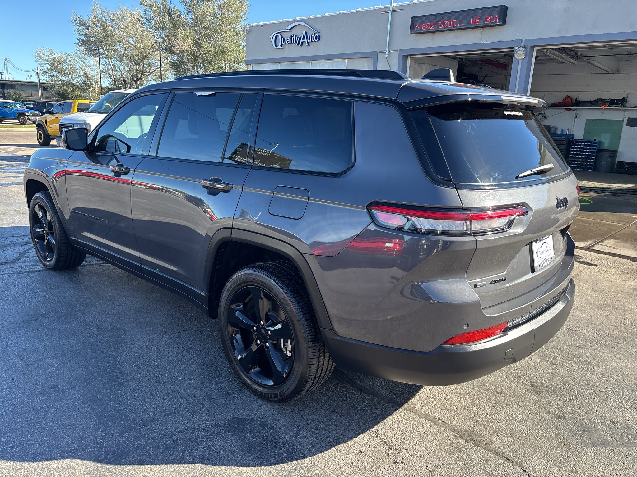 2023 Jeep Grand Cherokee L Altitude
