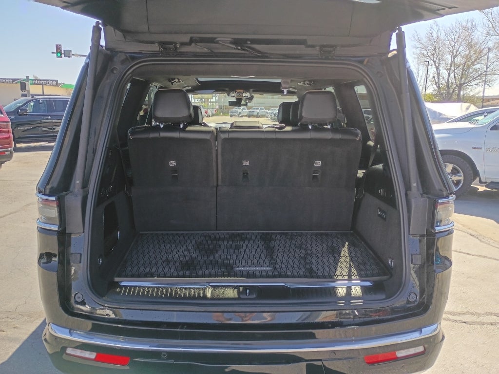 2024 Jeep Grand Wagoneer Series III
