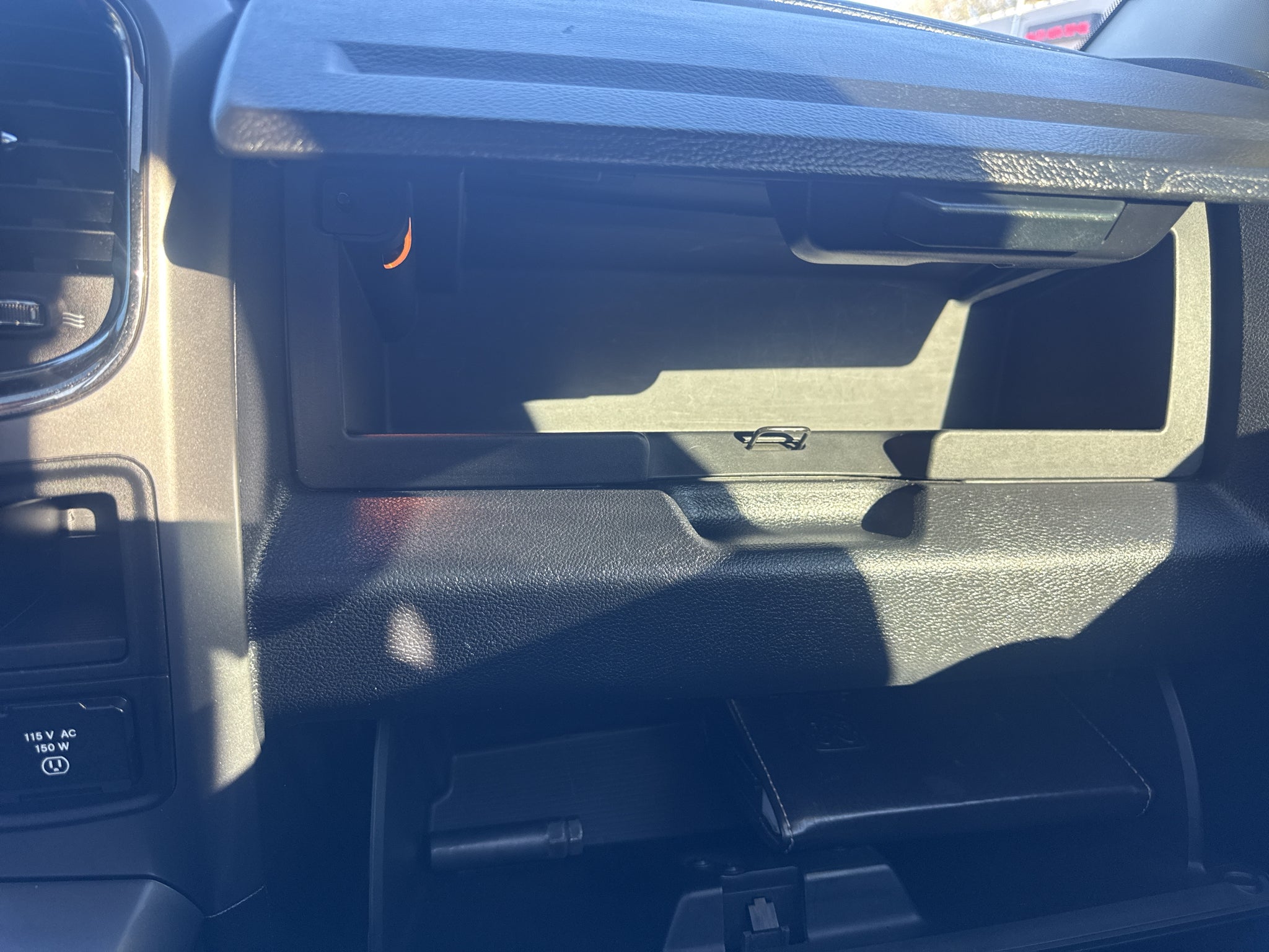 2016 RAM 1500 Sport