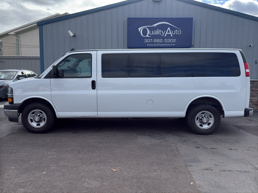 2018 Chevrolet Express LT