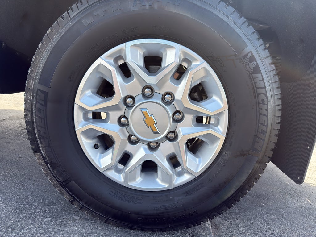 2024 Chevrolet Silverado LTZ