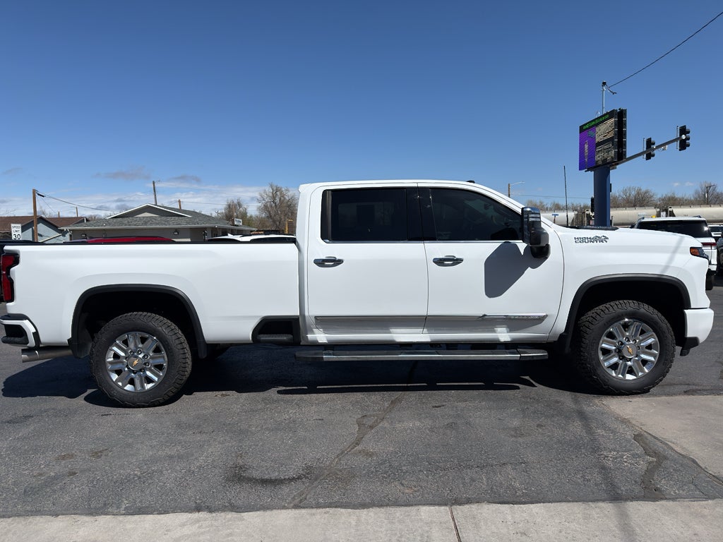 2024 Chevrolet Silverado High Country