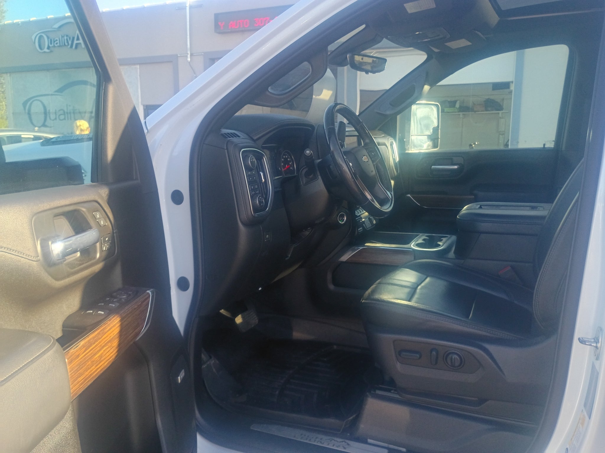 2022 Chevrolet Silverado High Country