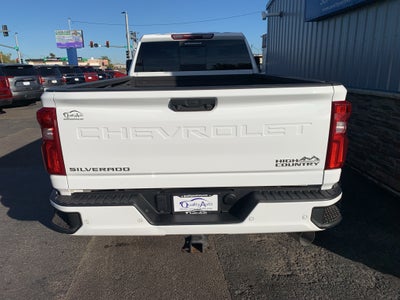 2022 Chevrolet Silverado High Country