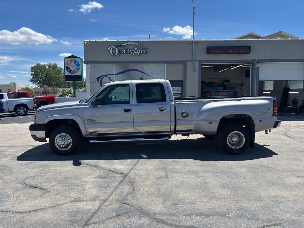 2005 Chevrolet Silverado DRW LS