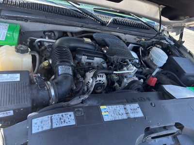 2005 Chevrolet Silverado DRW LS