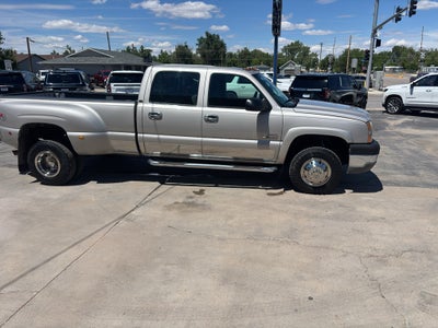 2005 Chevrolet Silverado DRW LS