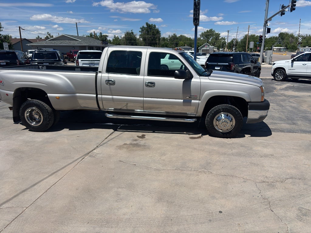 2005 Chevrolet Silverado DRW LS