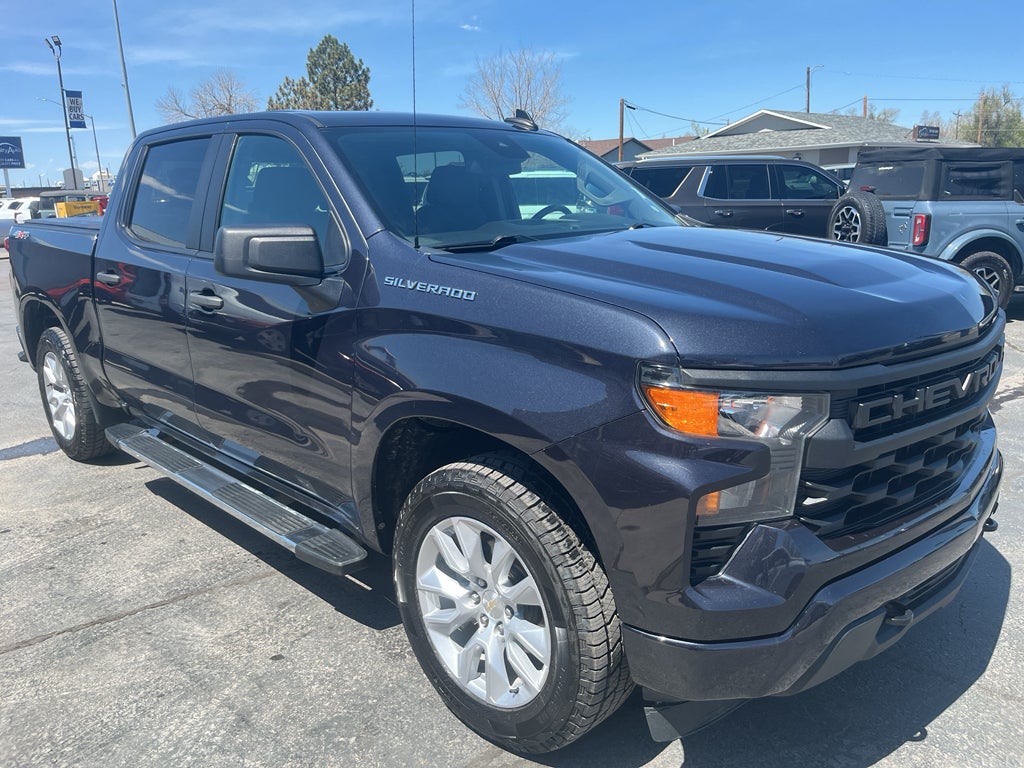 2022 Chevrolet Silverado Custom