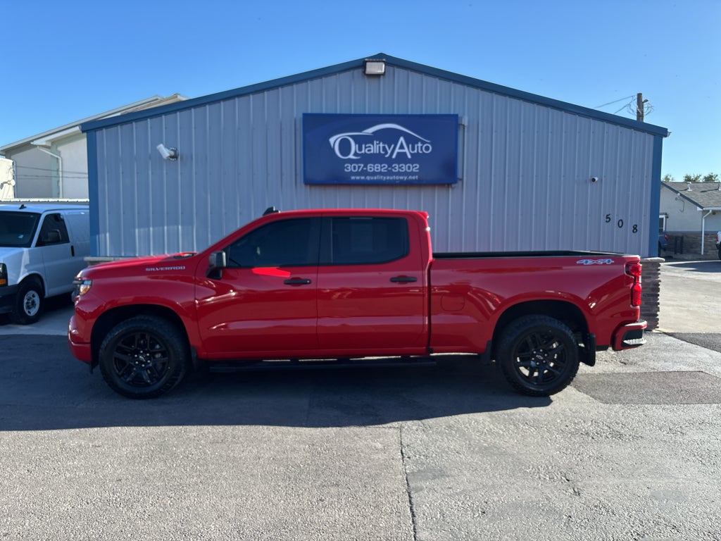2024 Chevrolet Silverado Custom
