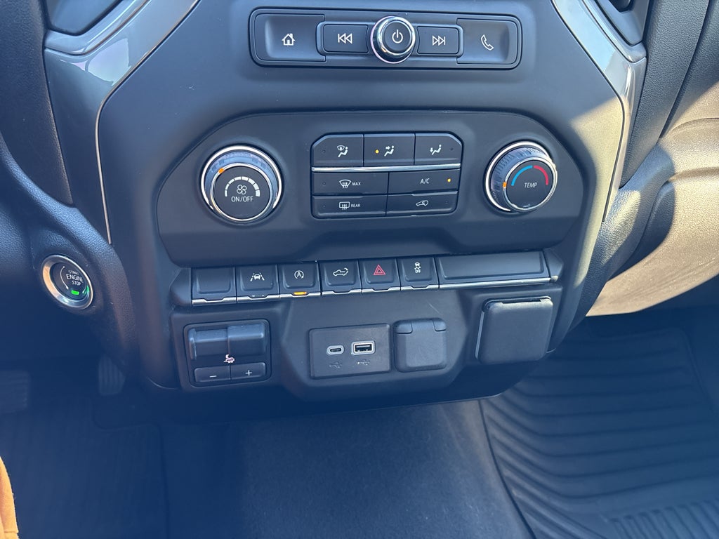 2024 Chevrolet Silverado Custom