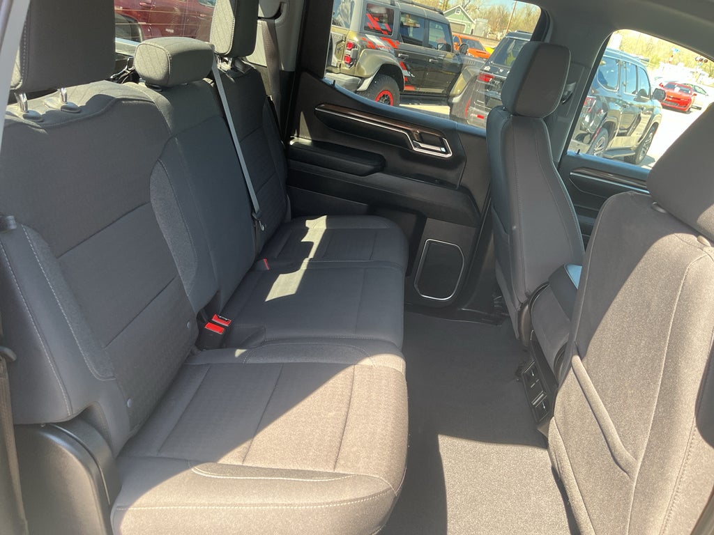 2023 Chevrolet Silverado RST