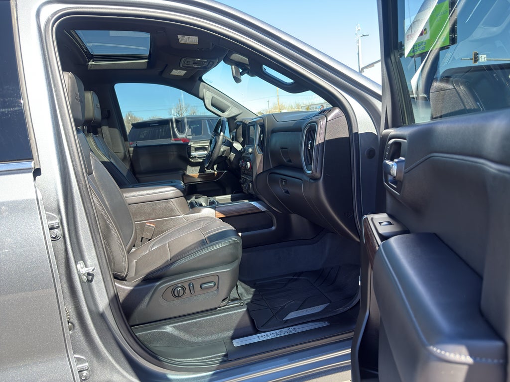 2022 Chevrolet Silverado High Country