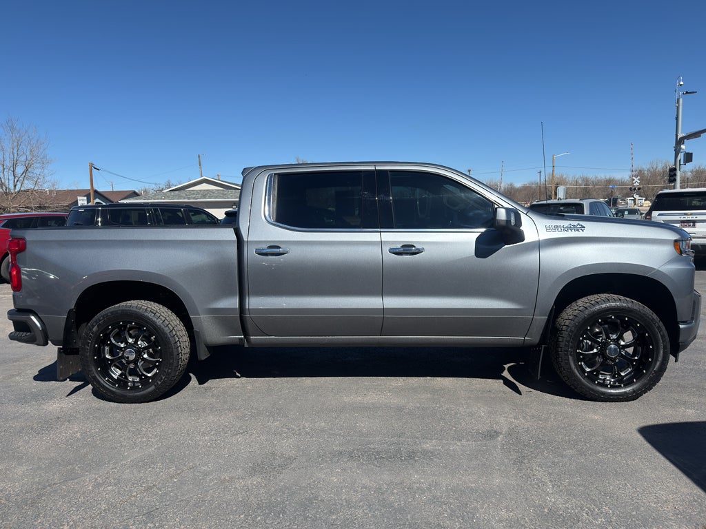2022 Chevrolet Silverado High Country