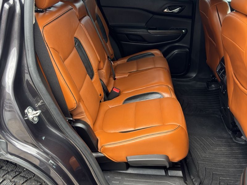 2017 GMC Acadia All Terrain 2
