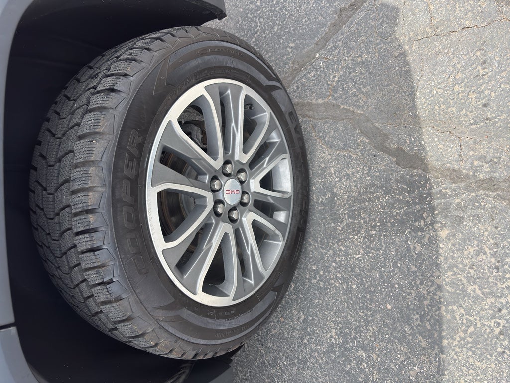 2017 GMC Acadia All Terrain 2