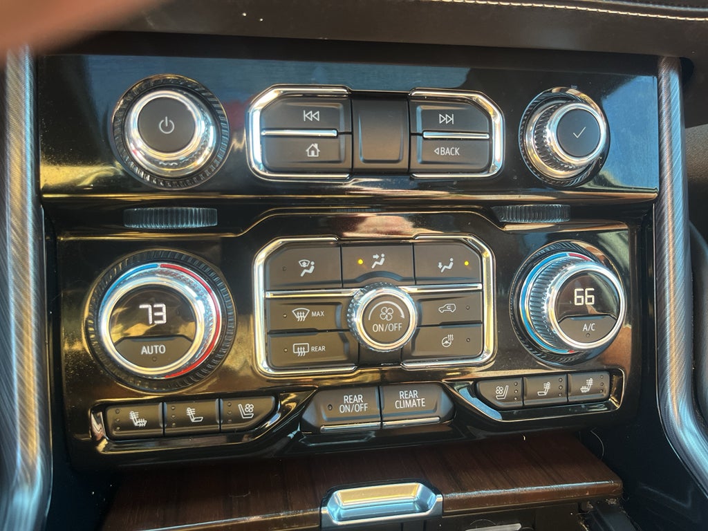 2023 GMC Yukon Denali Ultimate