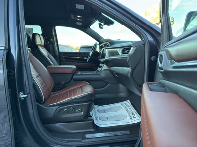 2023 GMC Yukon Denali Ultimate