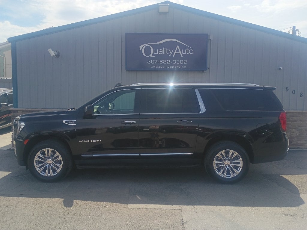 2023 GMC Yukon XL SLT