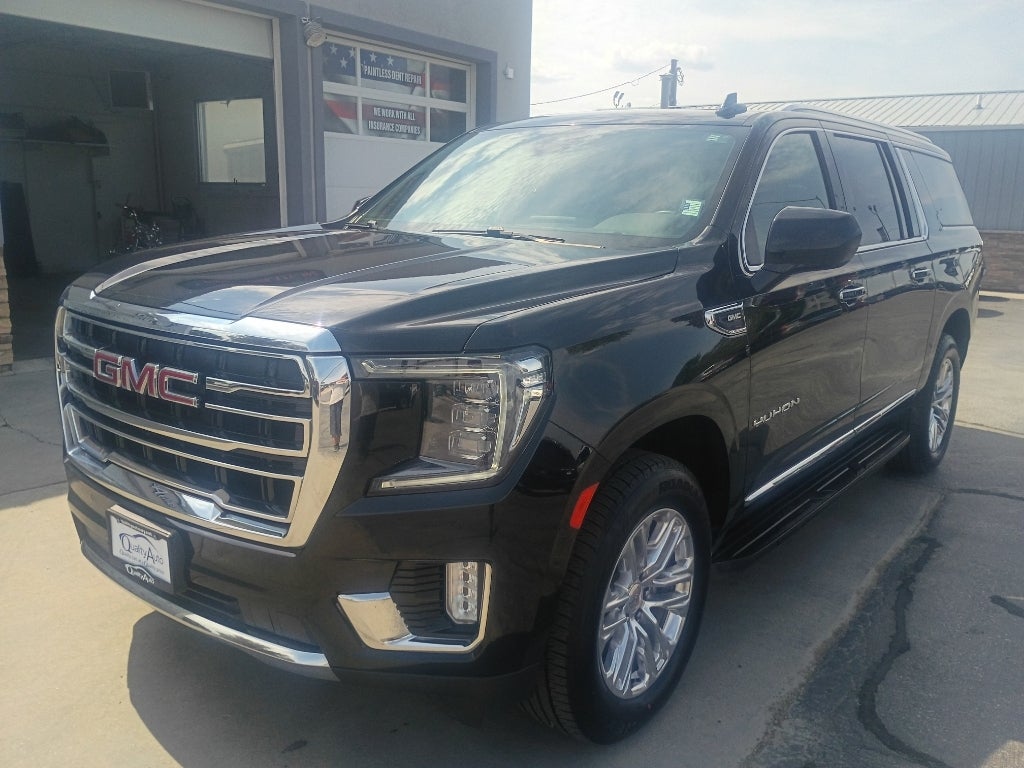 2023 GMC Yukon XL SLT